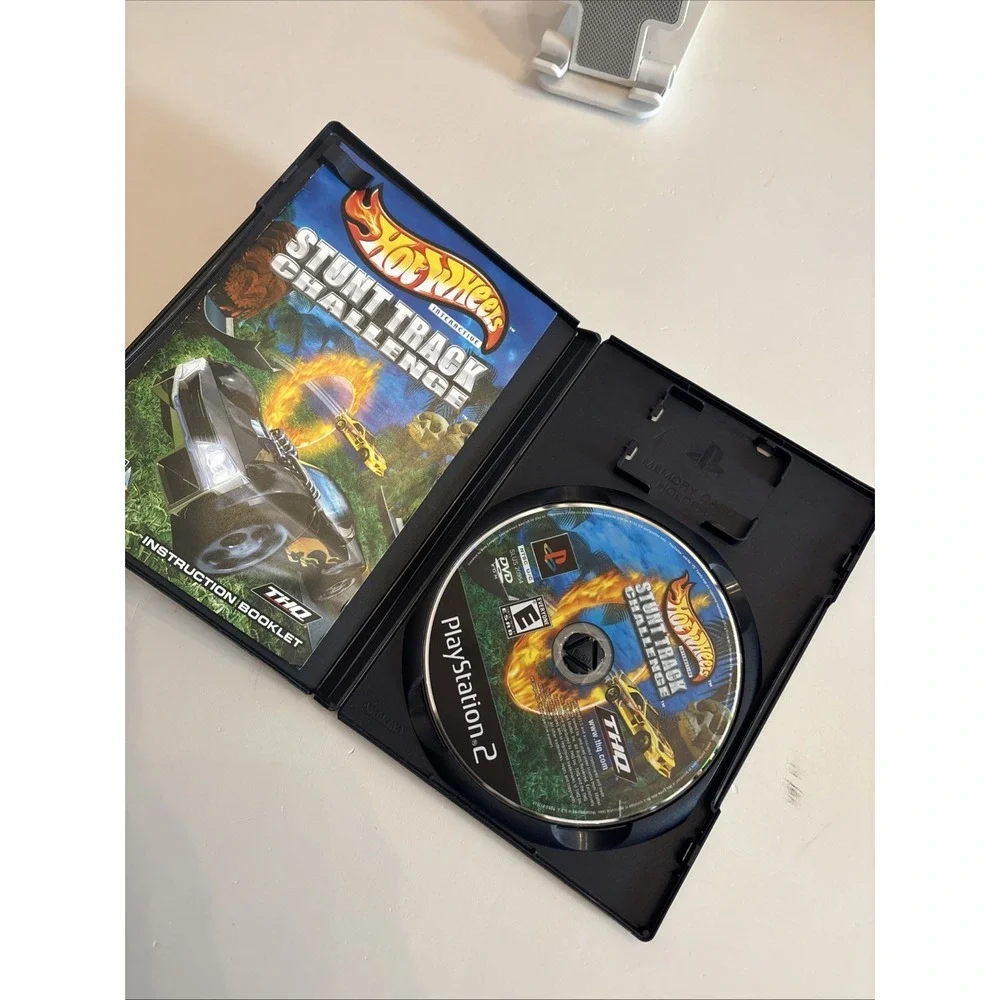 Hot Wheels Stunt Track Challenge PS2 PlayStation 2 Complete‎ Tested & Working